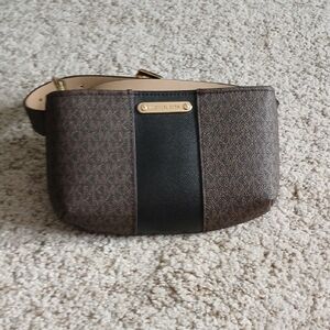 Michael Michael Kors Belt Bag EUC